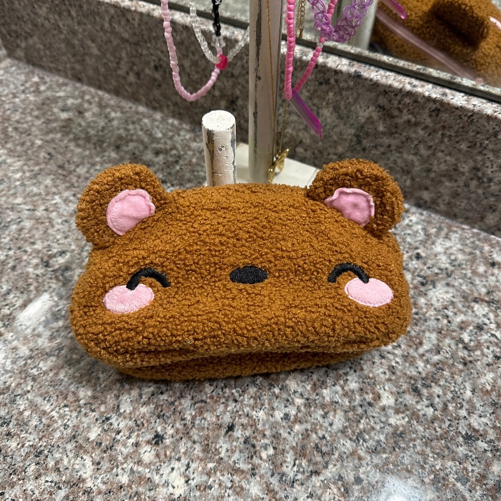 Sweetest Claire’s makeup bag!